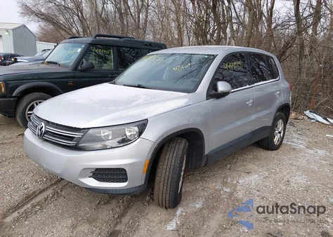 2013 Volkswagen Tiguan S z USA, uszkodzony, nr VIN WVGBV3AX4DW052902